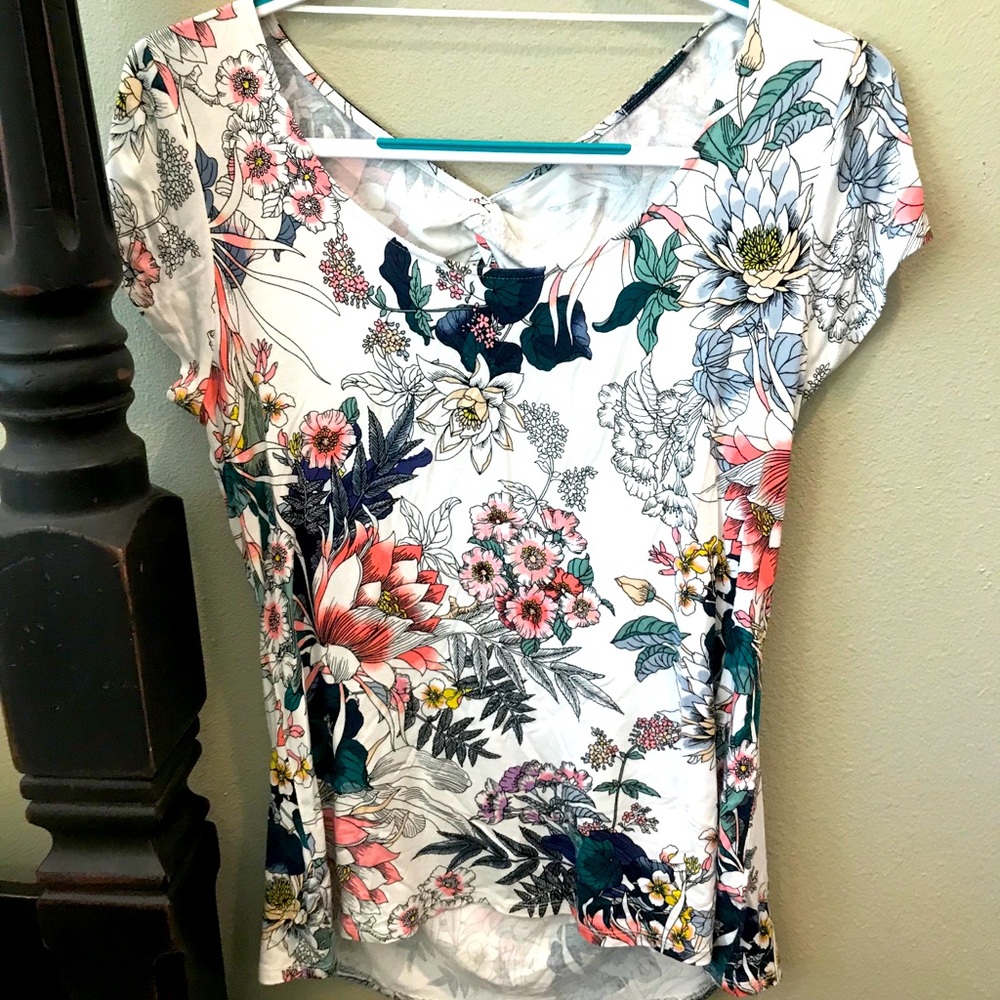 Cable & Gauge Floral Top